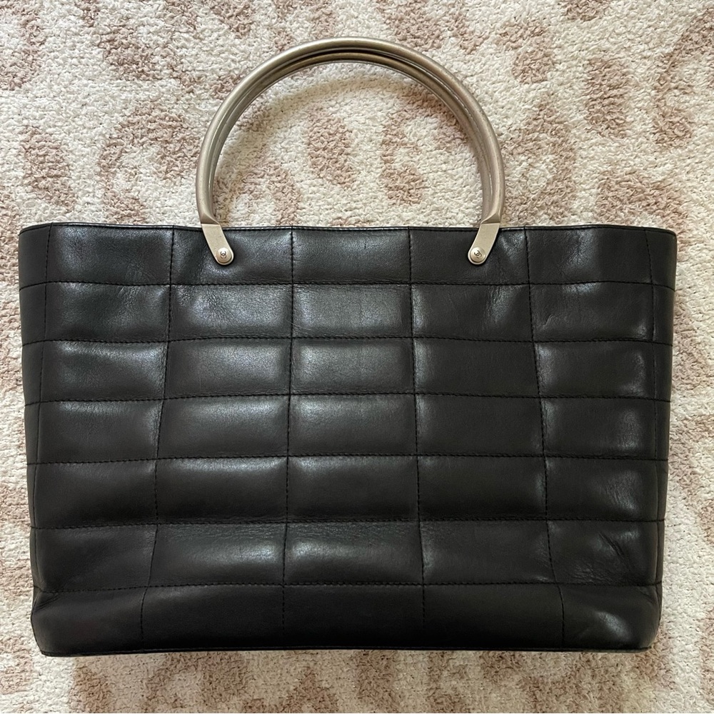 Vintage CHANEL Chocolate Bar Handbag 🖤🩶